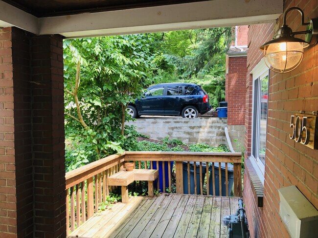 Building Photo - 505 Allenby Ave