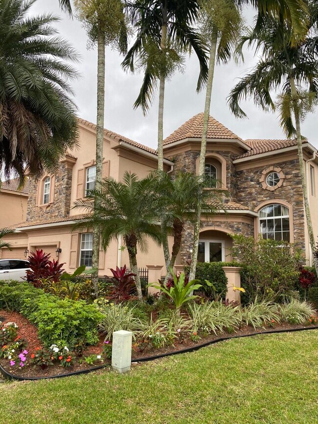 Foto del edificio - 9232 Pineville Dr