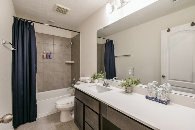 Building Photo - 6223 Topaz Pnes Trl