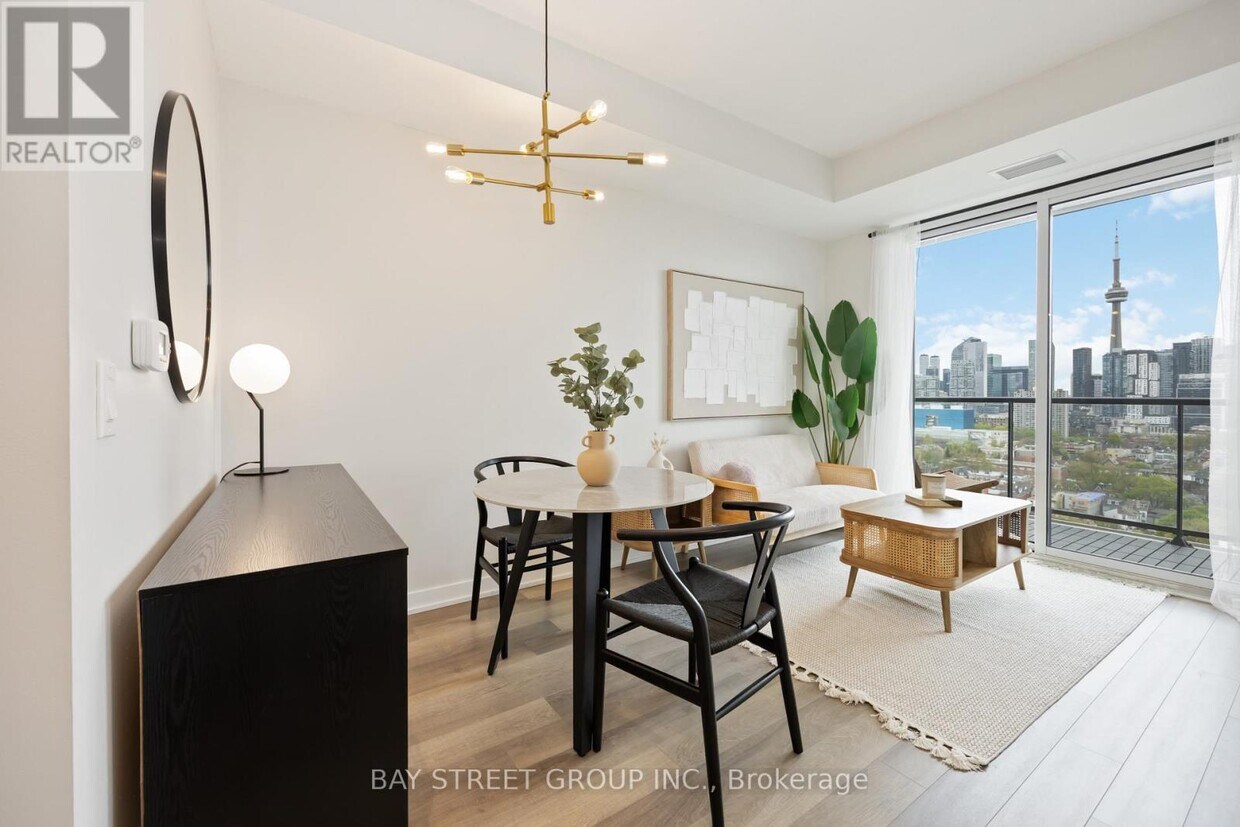 Photo principale - 181-1181 Huron St