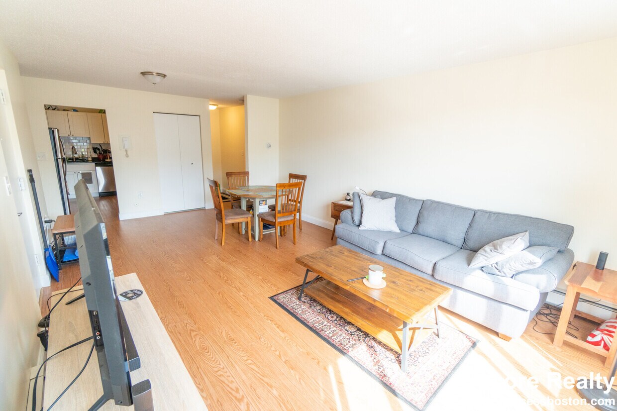 Foto del edificio - 109-111 Tremont St. Unit 422