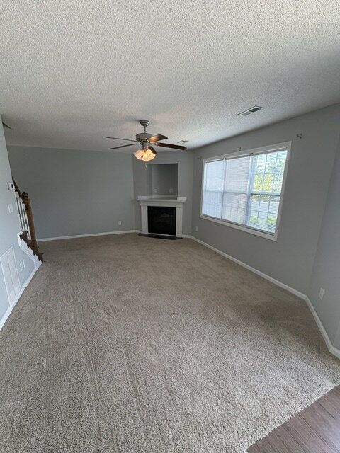 Foto del edificio - 1225 Cross Creek Cir