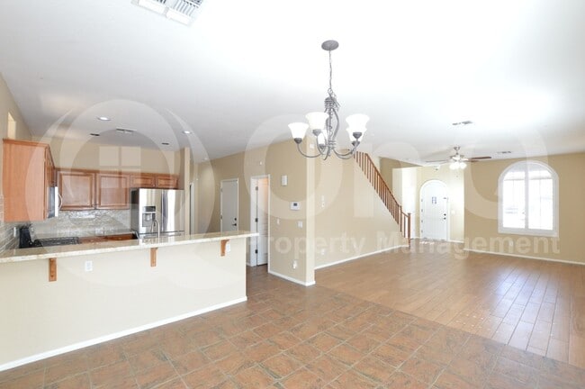 Building Photo - 16614 N 49th Way