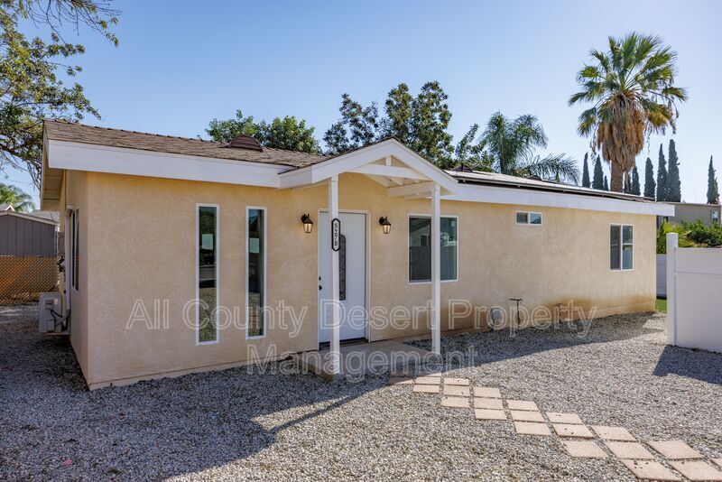 Foto principal - 5278 Allison Ln