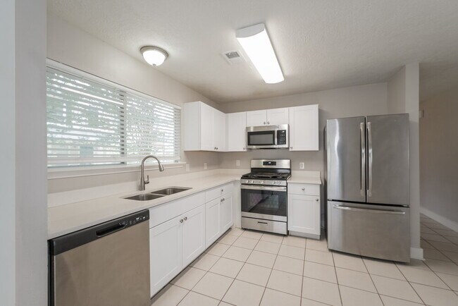 Foto del edificio - 15819 E Park Ct