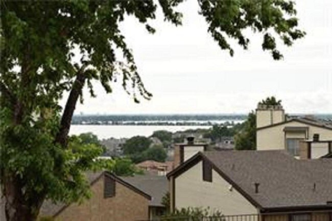 Building Photo - 108 Henry M Chandler Dr