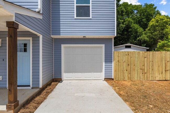 Building Photo - 3720 Louisiana Ave