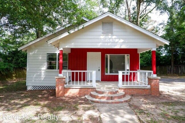 Building Photo - 3 br, 1 bath House - 2405 Wolf Ridge Rd