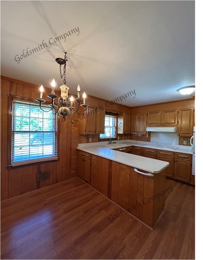 Photo - "3-Bed, 3-Bath with 2400 Sq Ft of Comfort at 2 Woodfern Cir, Greenville!" Apartment