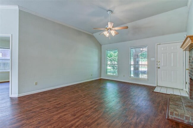 Building Photo - 1908 Quail Valley Dr