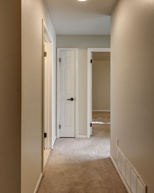 Building Photo - 328 Tavistock Rd