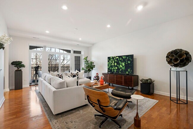 Foto del edificio - 1800 Amberley Ct