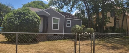 Building Photo - 501A Parkdale Ave
