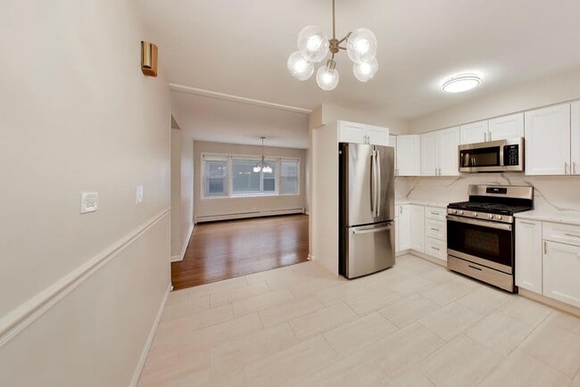 Building Photo - 8212 W Walsh Ln