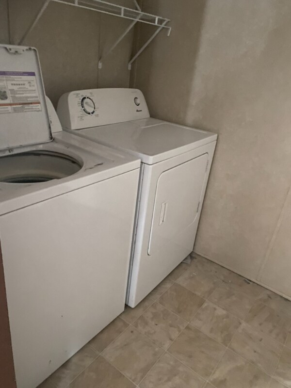 Foto del edificio - 4260 Aldrin St