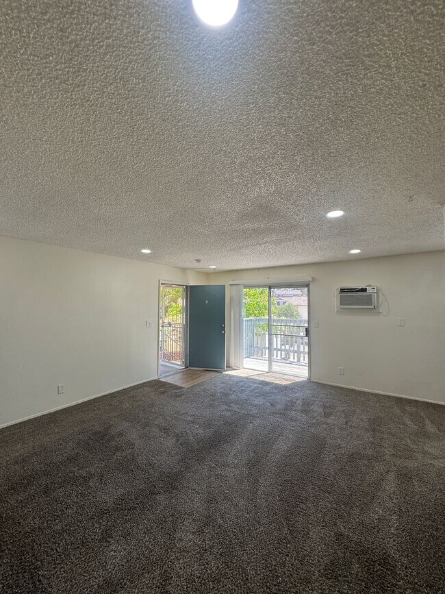 Building Photo - 118 Yorkshire Ct