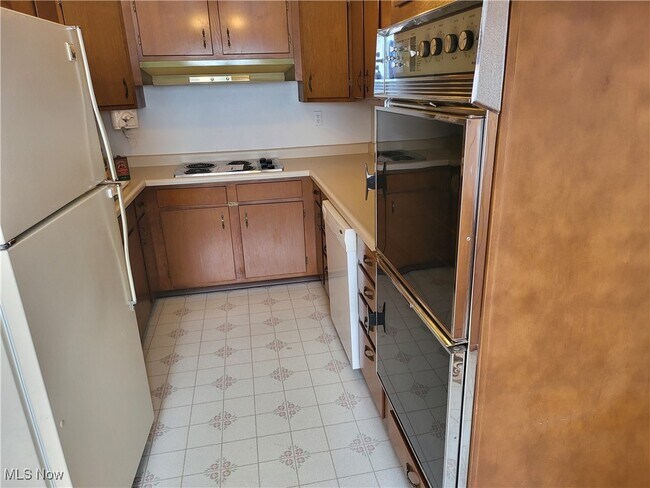 Foto del edificio - 55178 Maple Ave