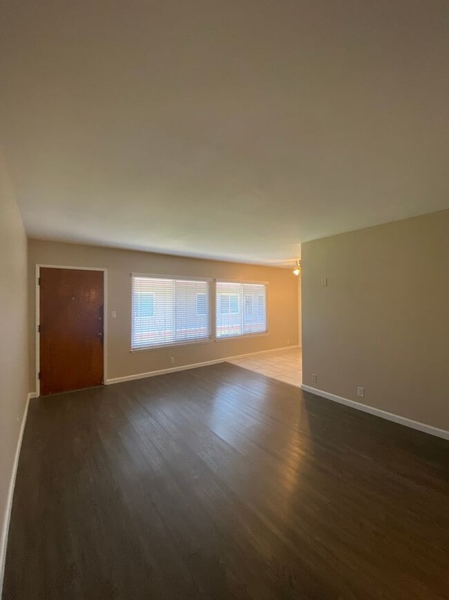 Foto del edificio - East Village One bedroom