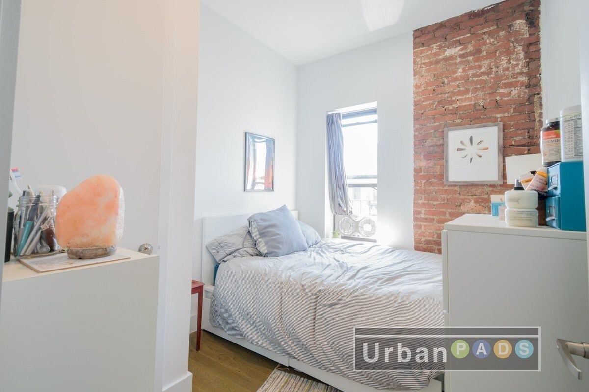 Primary Photo - 1767 Bedford Ave