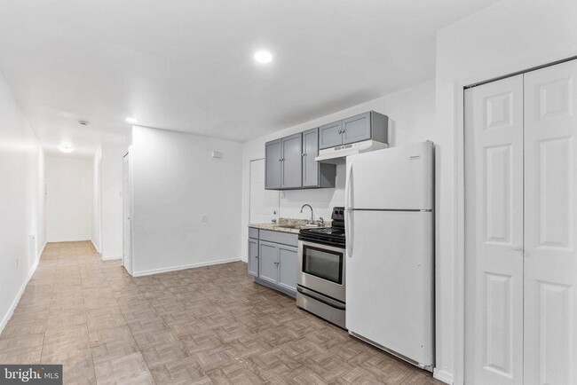 Building Photo - 401 W Wingohocking St