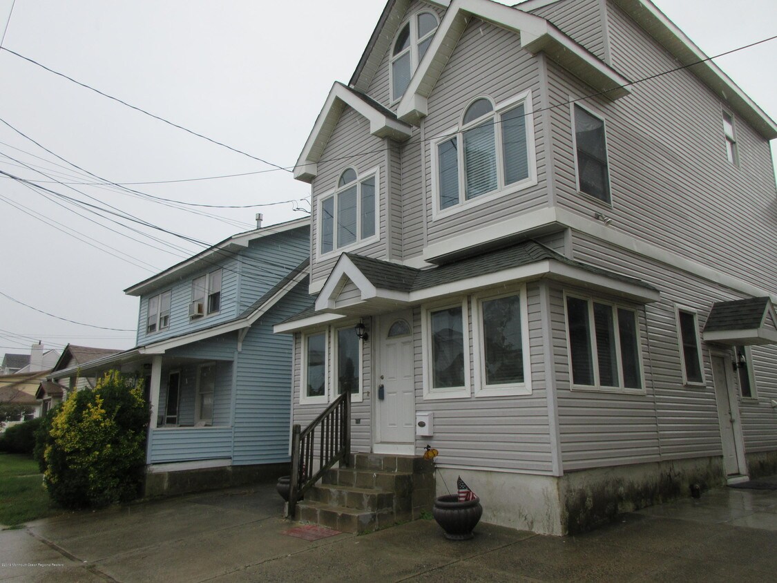 1601 A St Unit 2, Belmar, NJ 07719 Room for Rent in Belmar, NJ
