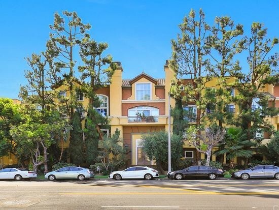 Building Photo - 7037 La Tijera Blvd