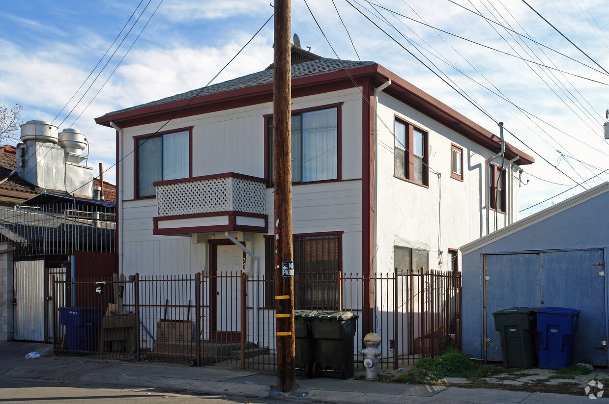 Foto principal - 2505 18th St