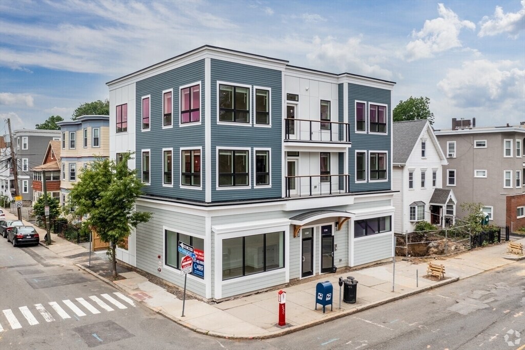 Primary Photo - 1246 Broadway