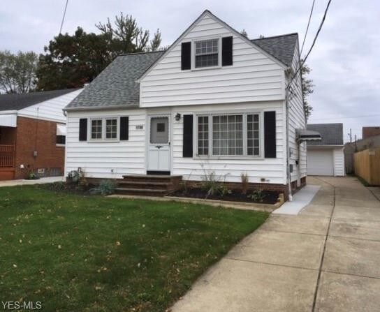 Building Photo - 1700 E 294th St
