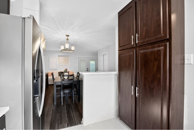 Building Photo - 405 Westminster Ln