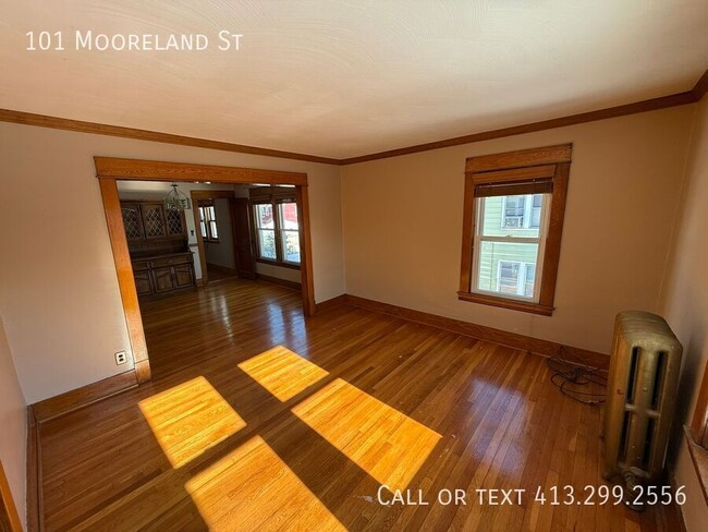 Foto del edificio - 101 Mooreland St