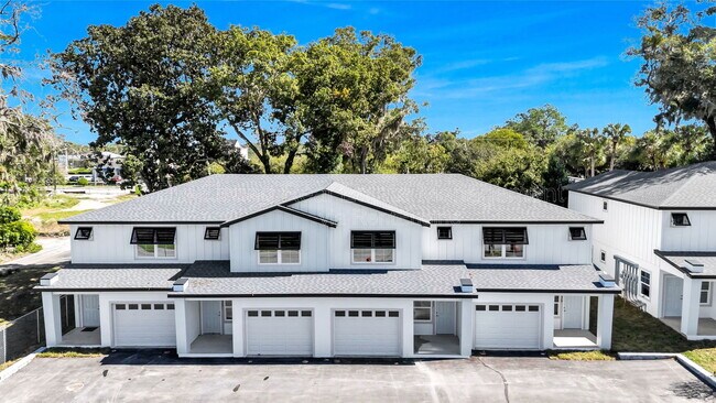 Foto del edificio - 37 SE 15th Terrace