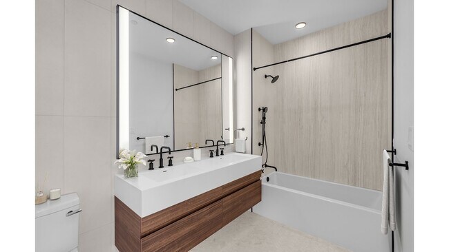 Foto del edificio - 111 Varick St