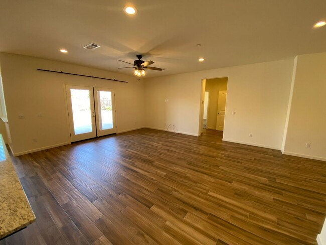 Foto del edificio - NW home located in Greystone subdivision