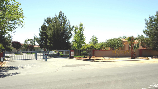 Gated entrance - Mountain View Villas