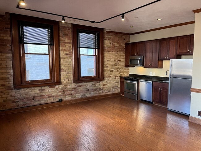 Building Photo - One Clinton Square