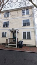 Building Photo - 19 Vineland St