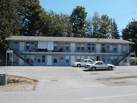Primary Photo - MacLeod Apts