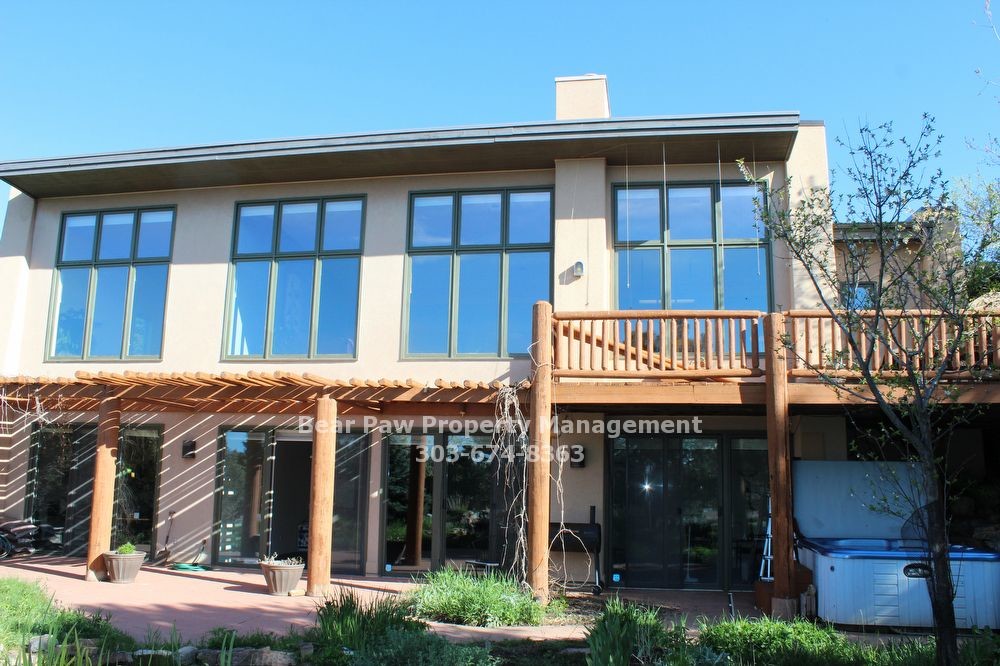 Primary Photo - Great House in Lookout Mountain