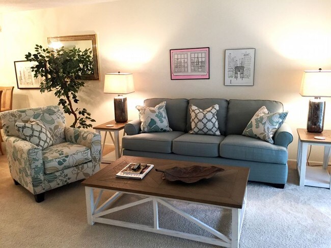 Foto del edificio - 5205 Wedgewood Ln