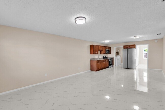 Building Photo - 2809 Jefferson Pkwy