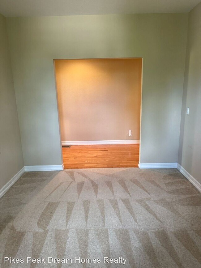 Building Photo - 3 br, 2 bath House - 6995 Mountain Spruce ...