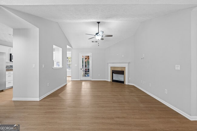 Building Photo - 47 Matthews St