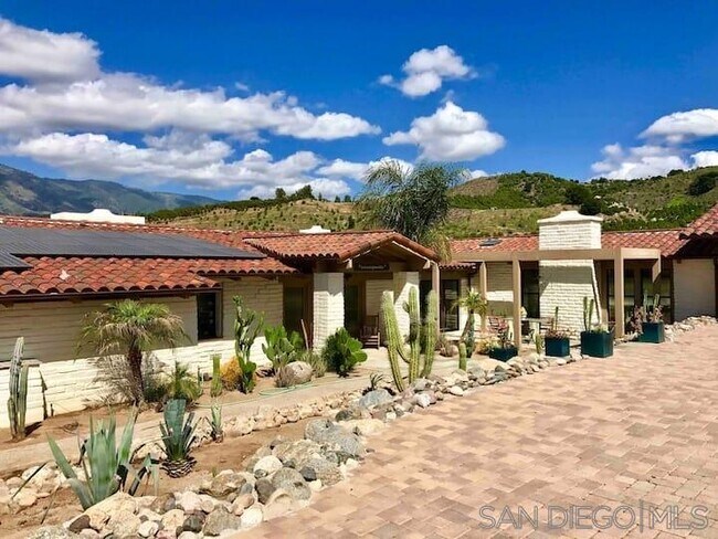 Building Photo - 32220 Cuesta De Camellia