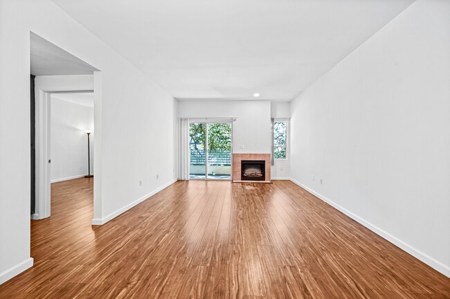 Foto del edificio - 4620 Vista Del Monte Ave