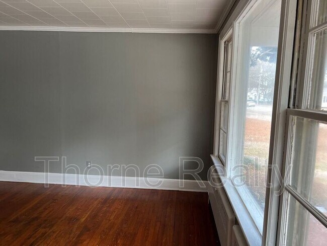Foto del edificio - 420 N Mercer St