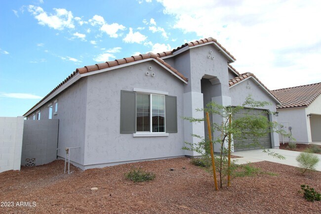 Foto del edificio - 1126 E Westwood Dr