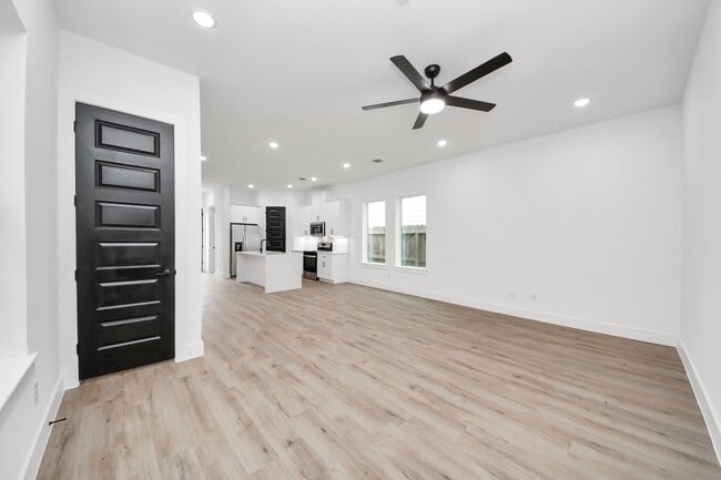 Foto del edificio - 3308 Hardy St