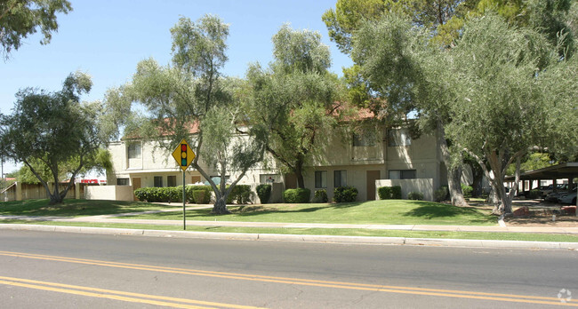 Building Photo - Shadow Bend Condominiums