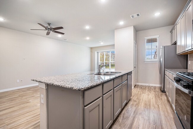 Building Photo - 12611 Taymouth Manor Dr